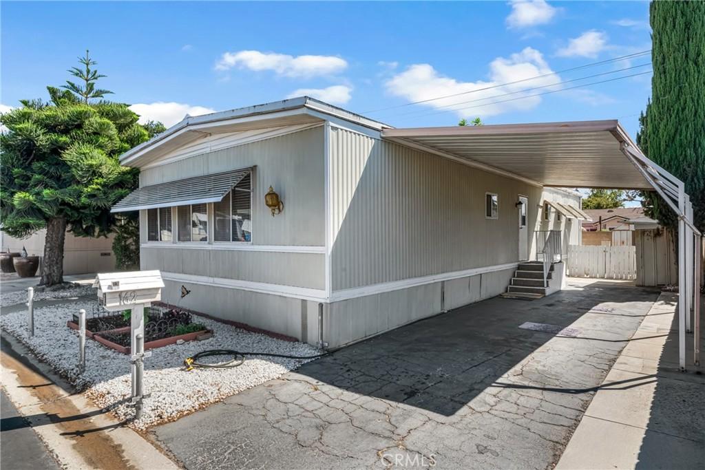 MLS #DW25243626 image #0