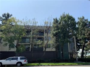 MLS #DW25244574 image #0