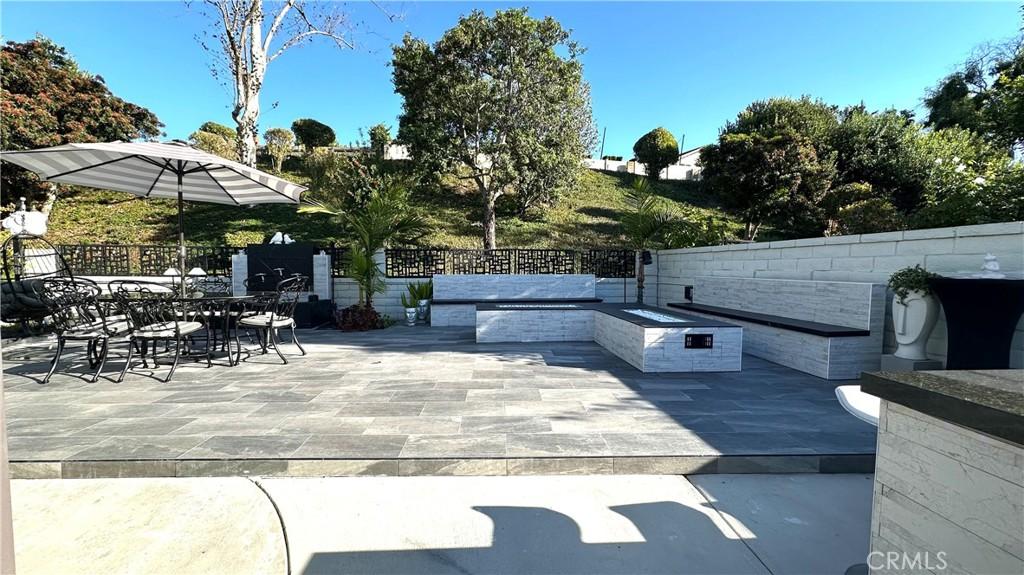 MLS #DW25245888 image #0