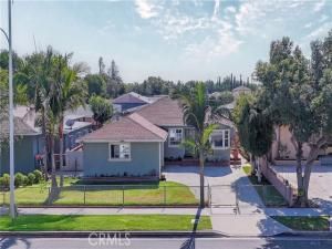 MLS #DW25247429 image #0