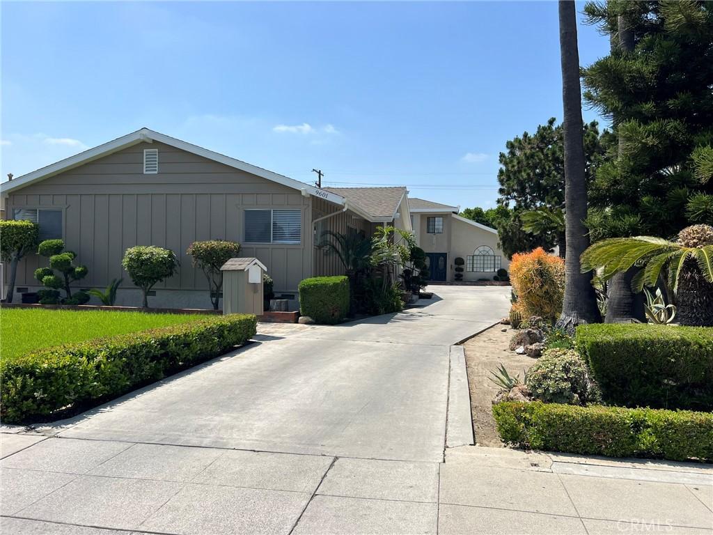 MLS #DW25248924 image #0