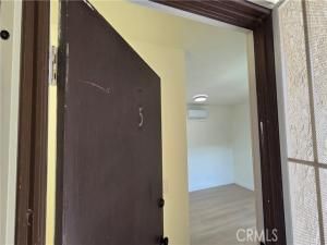 MLS #DW25250735 image #0