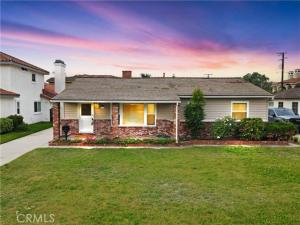 MLS #DW25251293 image #0