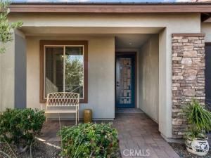 MLS #DW25252670 image #0