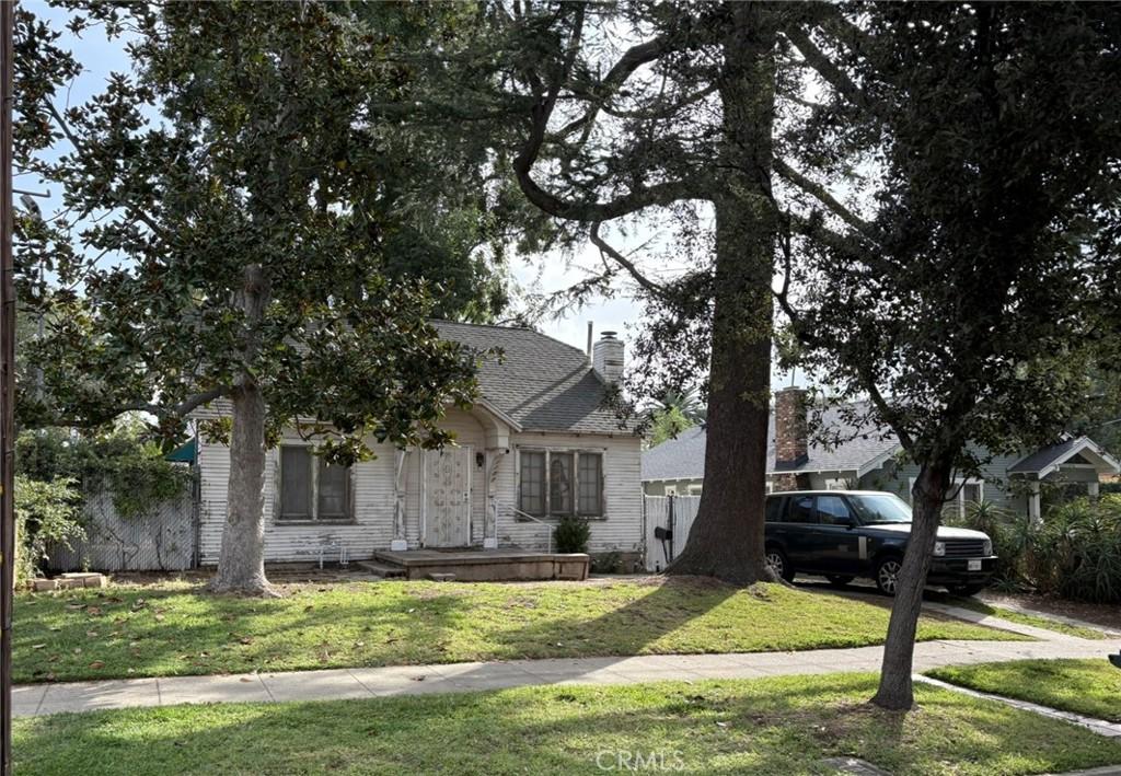 MLS #DW25253208 image #0