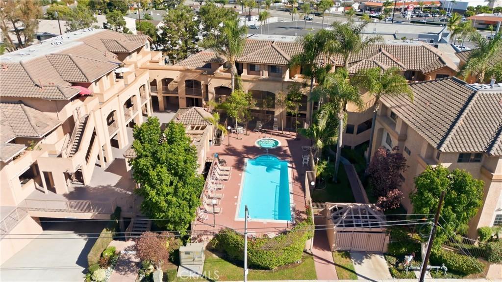 MLS #DW25254311 image #0