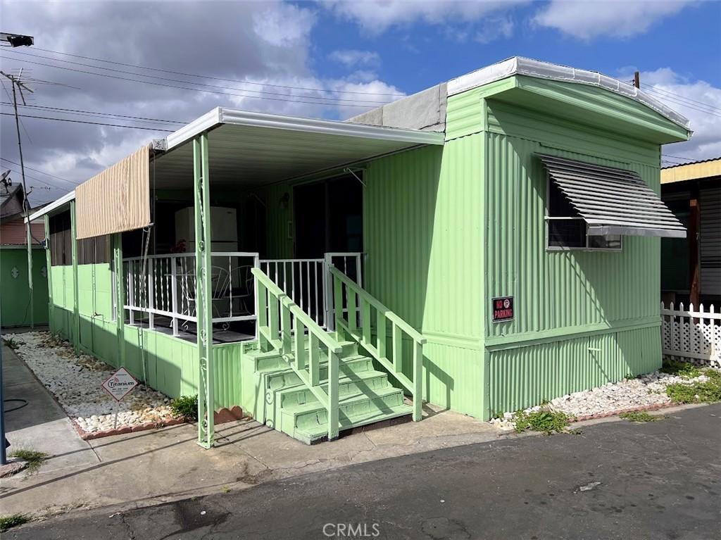 MLS #DW25254856 image #0