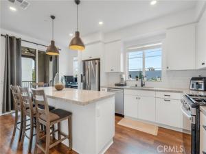 MLS #DW25255360 image #0