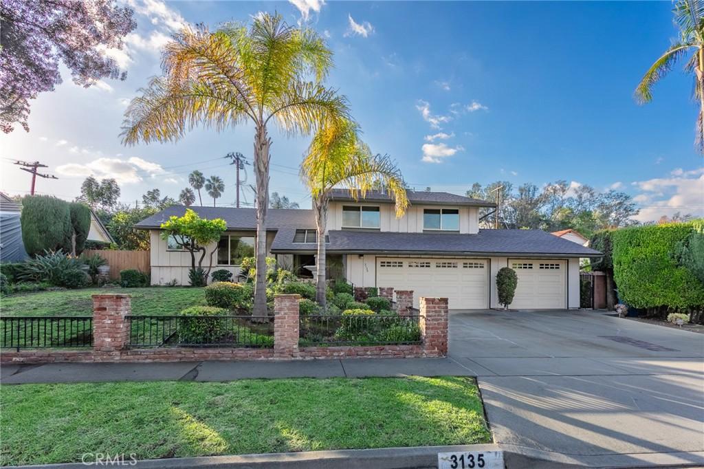 MLS #DW25263299 image #0