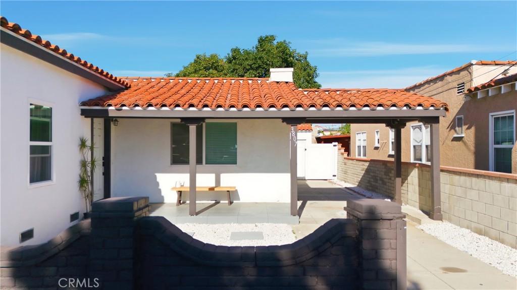 MLS #DW25264502 image #0