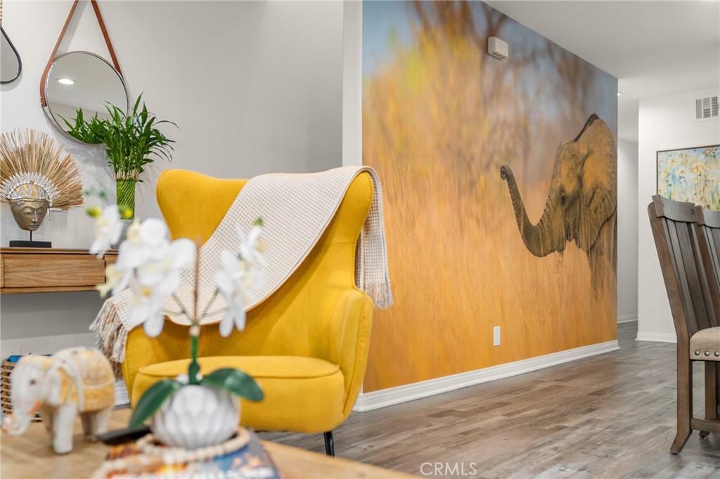 MLS #DW25271974 image #0