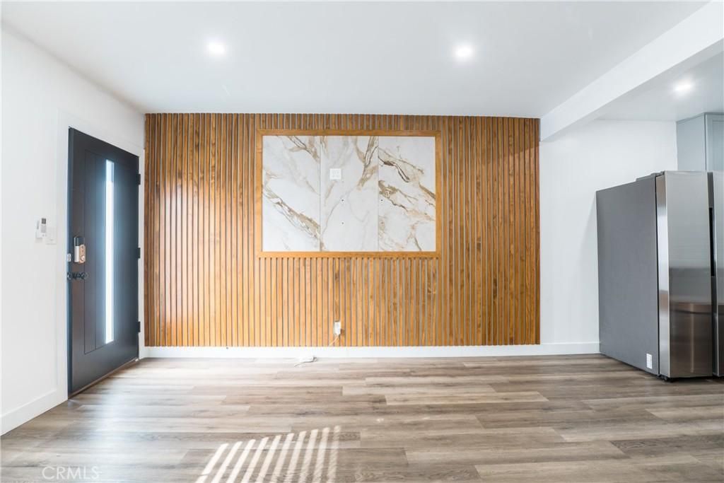 MLS #DW25277067 image #0