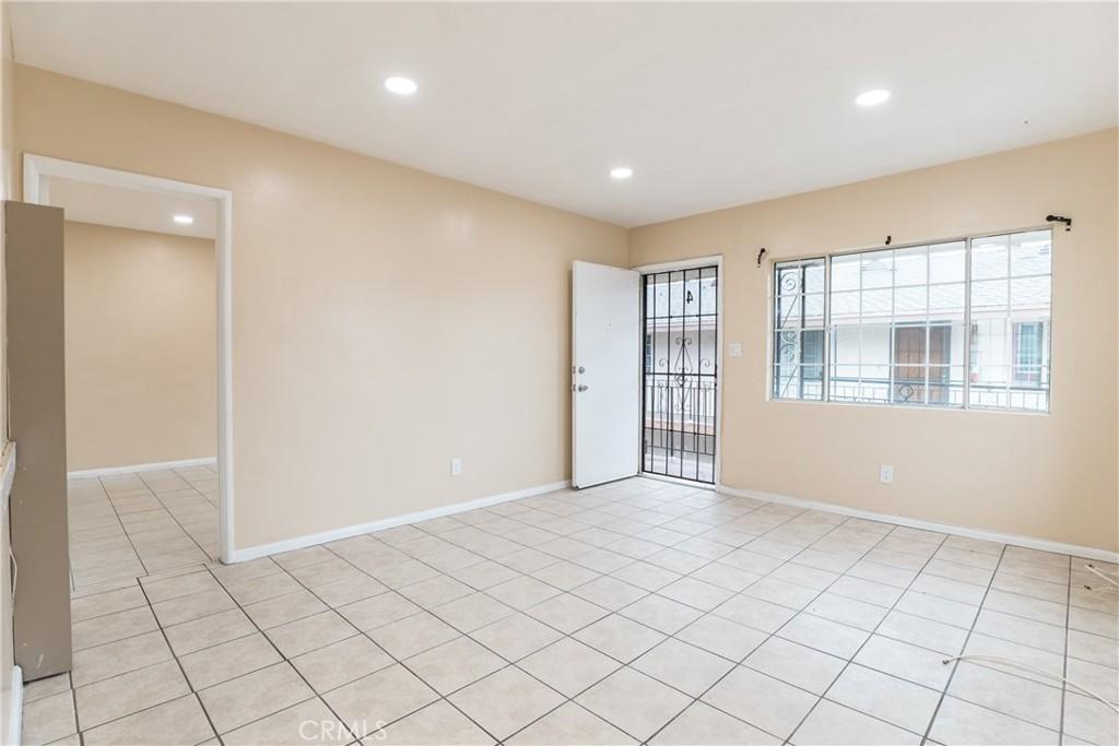 MLS #DW26001220 image #0