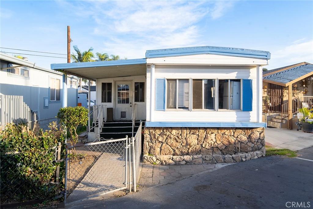 MLS #DW26003195 image #0