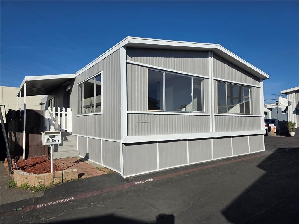 MLS #DW26007197 image #0