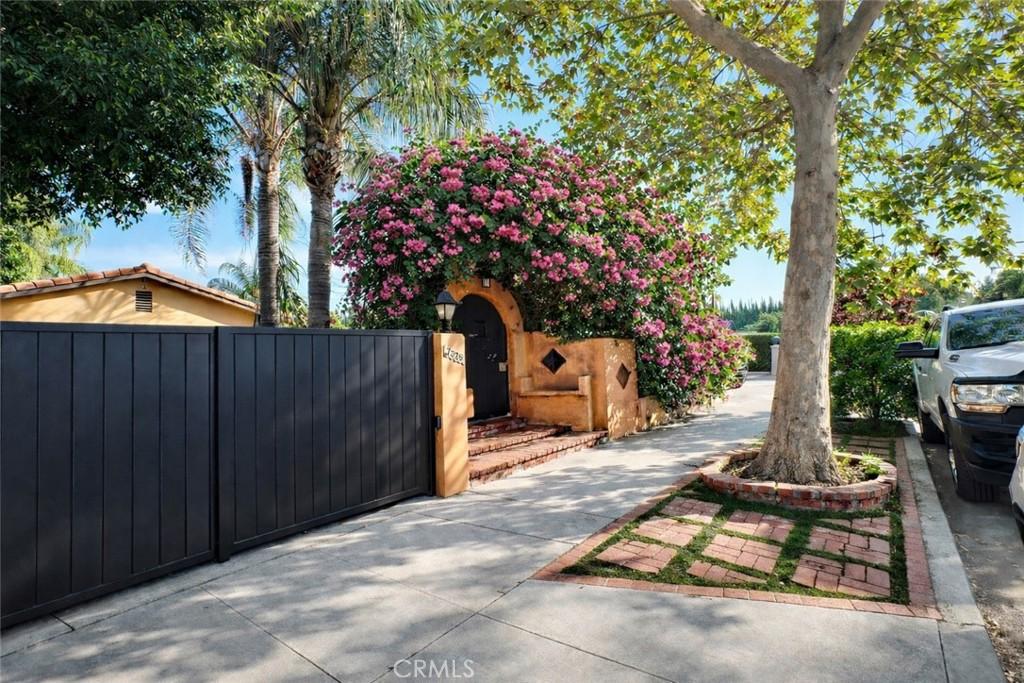 MLS #DW26007271 image #0