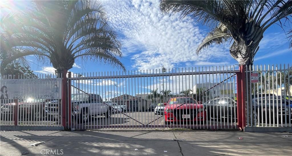 MLS #DW26014250 img 0