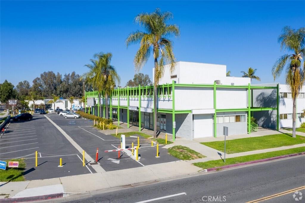 MLS #DW26045173 image #0