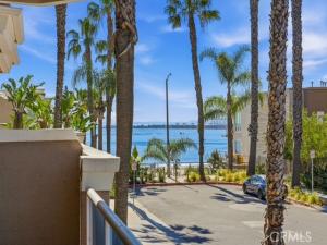 MLS #DW26056031 image #0