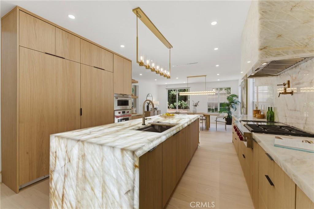 MLS #DW26057999 image #0