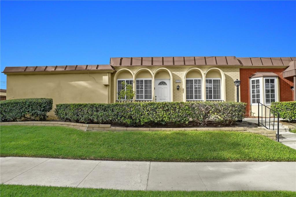 MLS #DW26058041 image #0