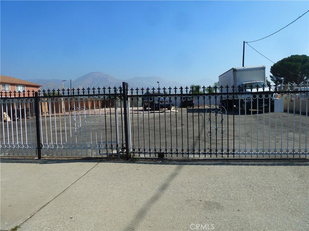 MLS #DW26058465 image #0