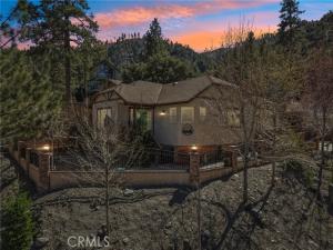 MLS #DW26059613 image #0