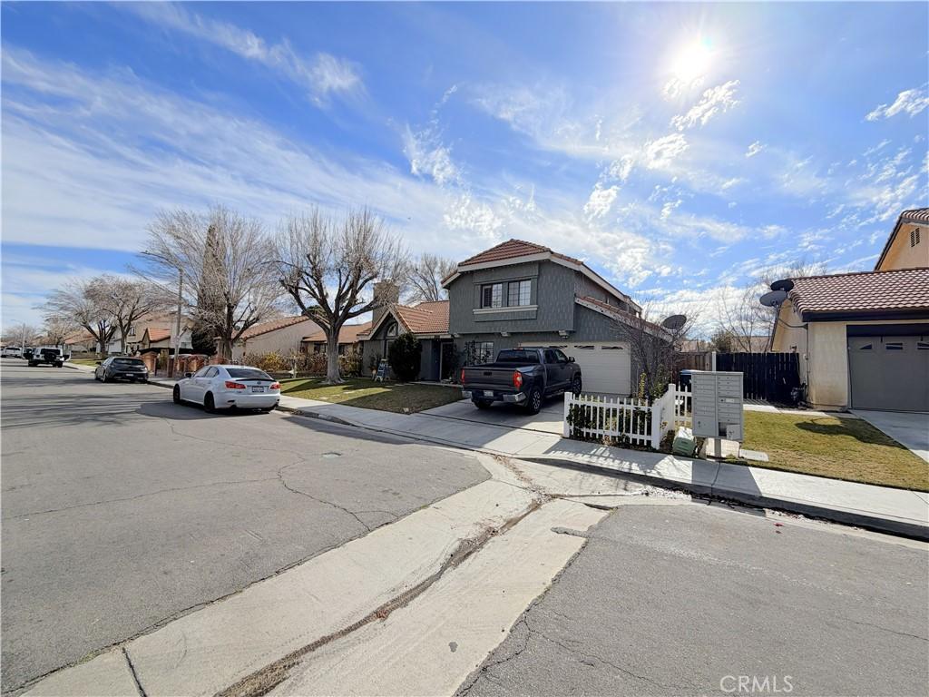 MLS #DW26060011 image #0