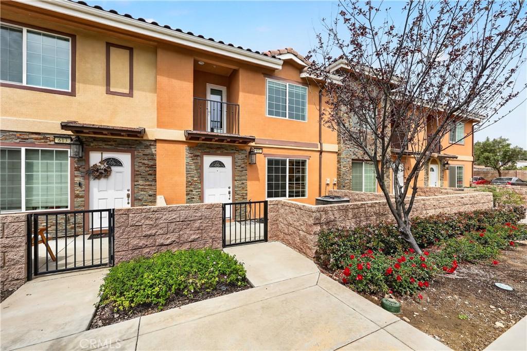 MLS #DW26071346 image #0