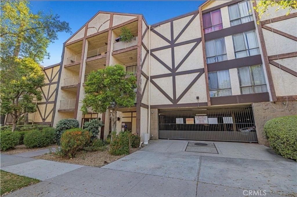 MLS #DW26091165 image #0