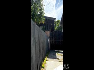 MLS #DW26091557 image #0