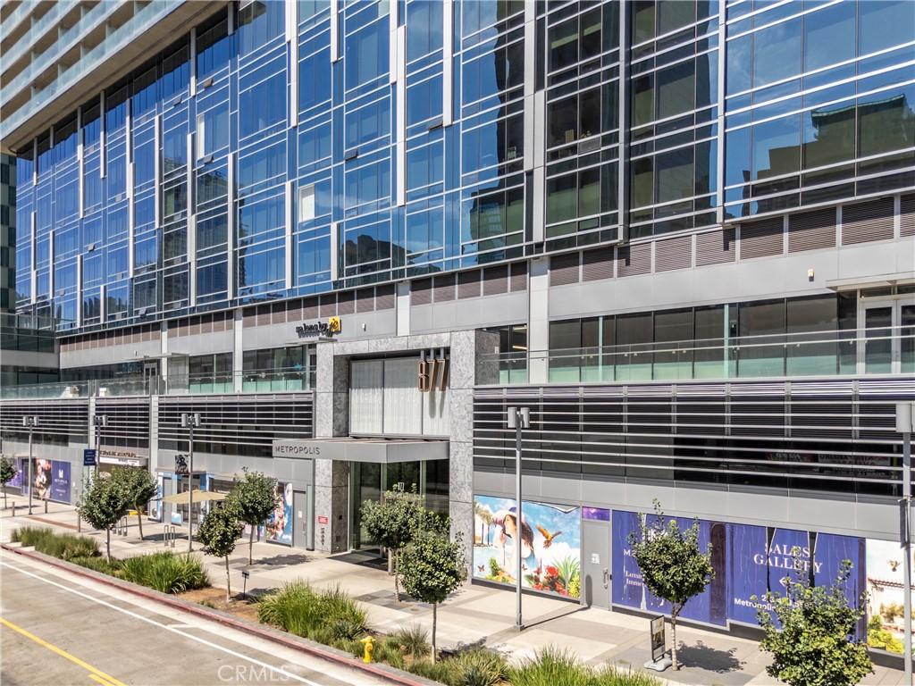 877 Francisco ST #819 Los Angeles CA 90017 | MLS #DW26102403 45 MLS #DW26102403 image #0