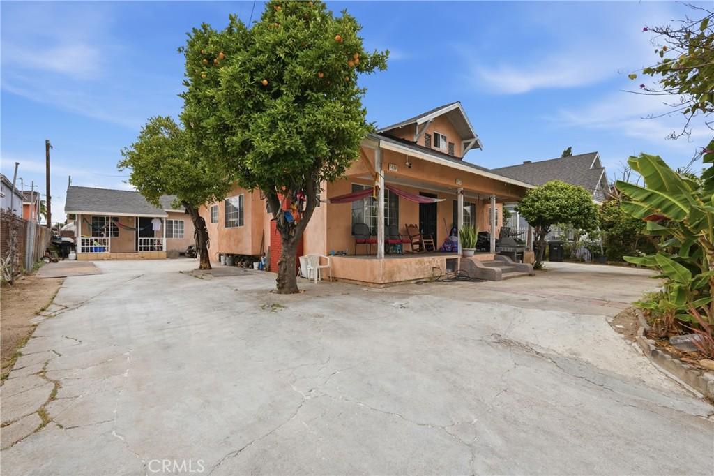 1472 W 37th ST Los Angeles CA 90018 | MLS #DW26108134 41 MLS #DW26108134 image #0