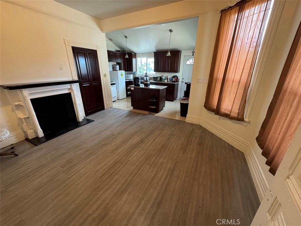 MLS #DW26110407 image #0