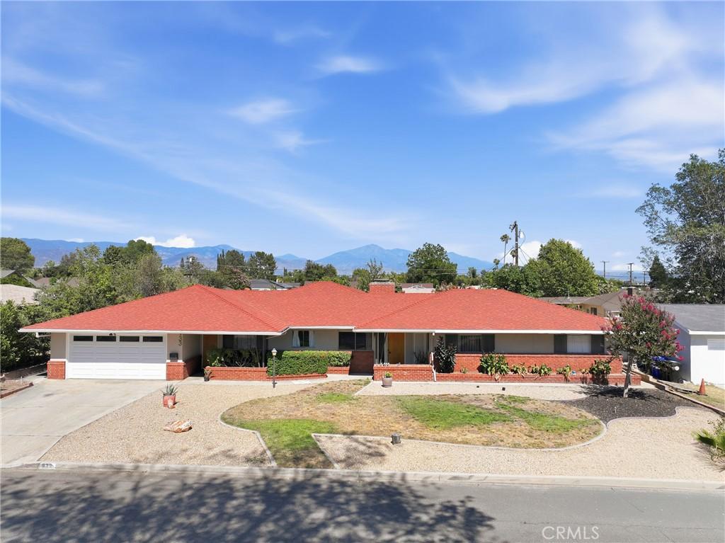 MLS #DW26118828 image #0