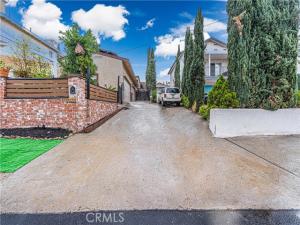 MLS #DW26158147 image #0