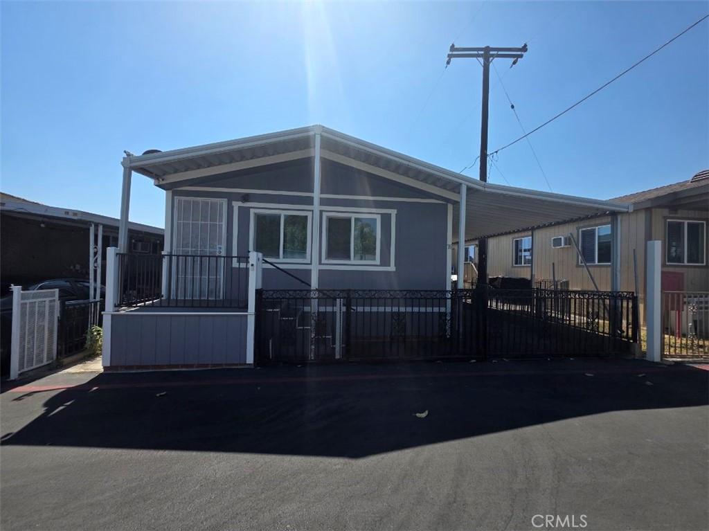 MLS #DW26160342 image #0