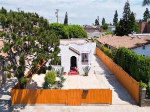 MLS #DW26177507 image #0