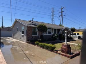 MLS #DW26192675 image #0