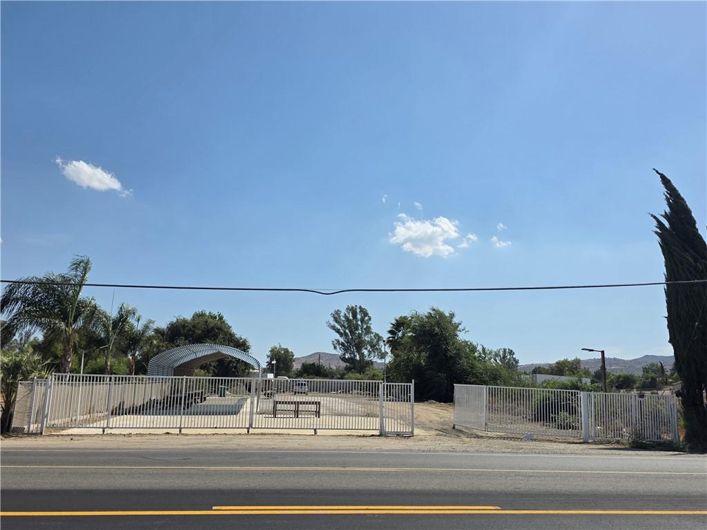 MLS #DW26195596 image #0