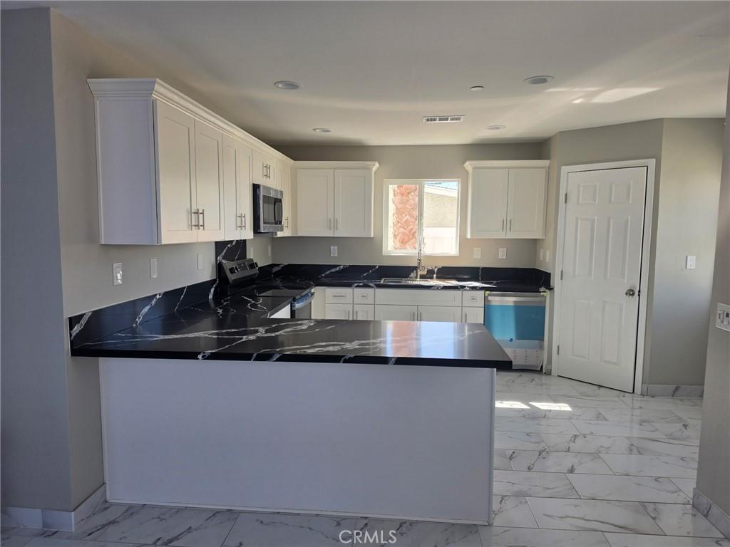 419 W Devonshire AV Hemet CA 92543 | MLS #DW26198842 45 MLS #DW26198842 image #0