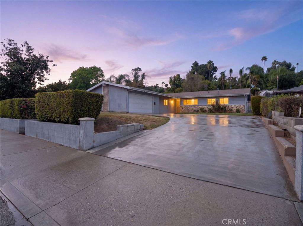 901 Val Vista Pomona CA 91768 | MLS #DW26205034 45 MLS #DW26205034 image #0