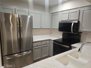 11410 Brookshire #325 Downey CA 90241 | MLS #DW26224754 29 MLS #DW26224754 image #0