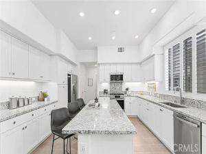 MLS #DW26226378 image #0