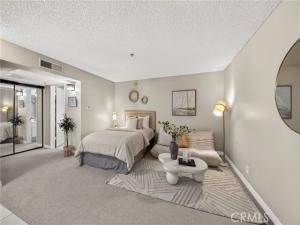 MLS #DW26227792 image #0