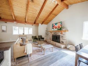 MLS #FR25162067 image #0