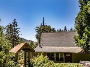 MLS #FR25162405 image #0