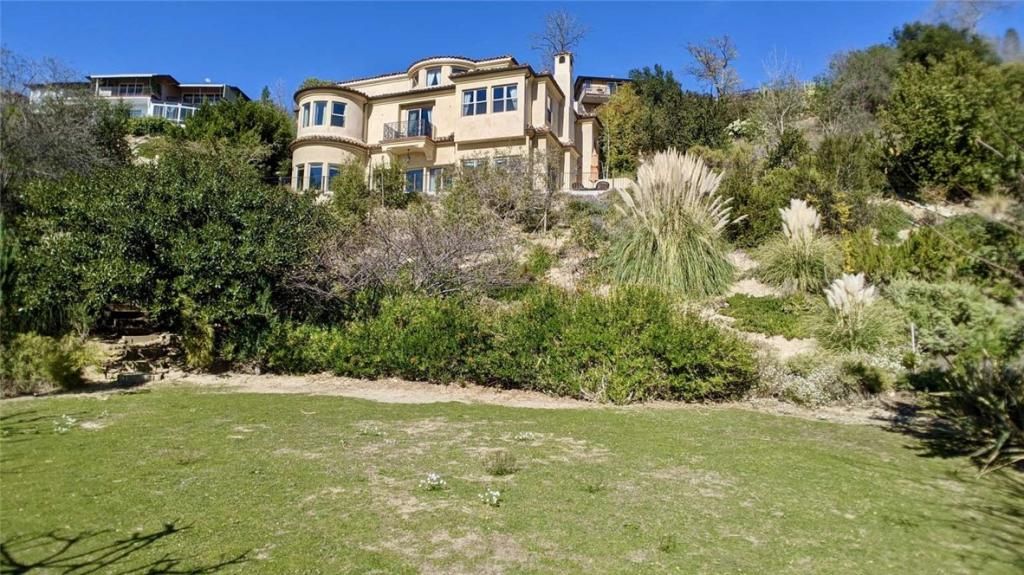 MLS #FR25170206 image #0