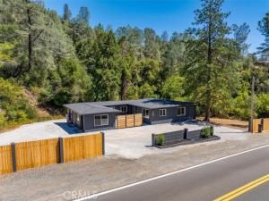 MLS #FR25189903 image #0