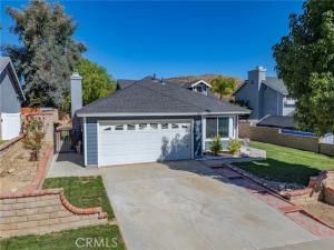 MLS #FR25233670 image #0